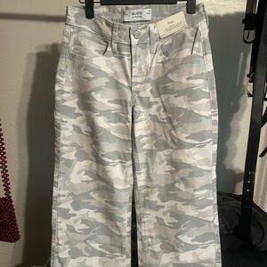 Hollister Low-Rise Baggy Camouflage Pants